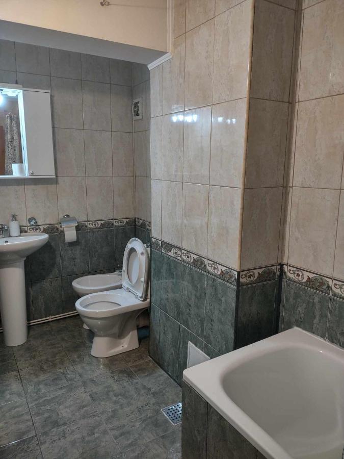 Apartament Ultracentral Apartment Питещ Екстериор снимка